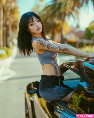 Ero.Mei [ ero-mei ] - 🐍 Worship My perfect feet losers. Beg to kiss them. They own your