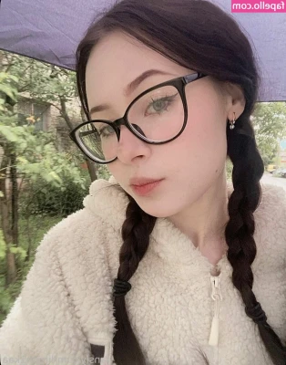 limon1kaa - POV  you re eating me out and there is a slight possibility I might