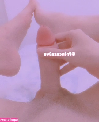 minakoprin - Come love on them