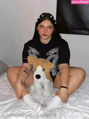 bellahotxx - I need my wet pussy filled with some sweet cream this Easter weekend