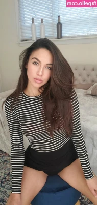 Arianna_Marie [ arianna-marie ] - you want a gift   Dm me