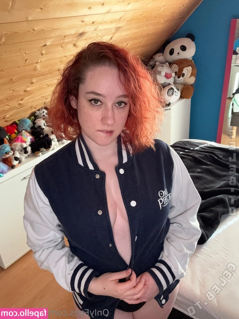 Iamlucyy [ iamlucyy-1 ] - I just want some cuddles