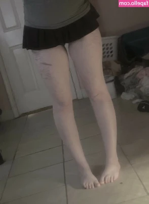 sickndcute - Únete a mi onlyfans  te puedo enseñar lo que me pidas y fetiche de