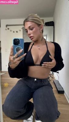 Luuannaaa - I fucked her mouth by the car door   you don t want to miss out on