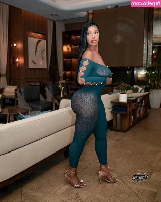 Crisanamariyah - Just peachy for you