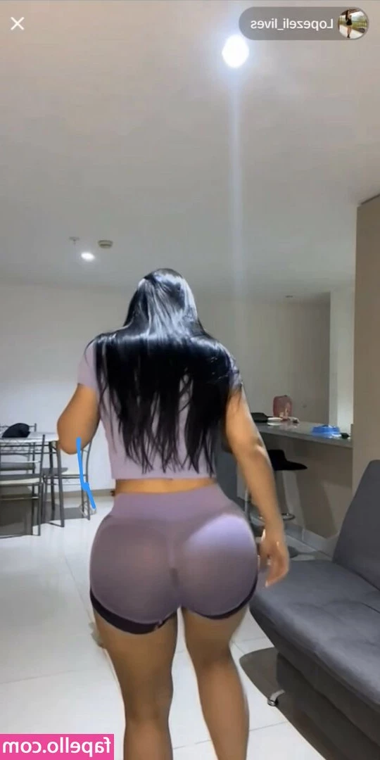 Elizabeth Lopez [ elizabeth-lopez ] - This hairy girl is waiting for you 😈