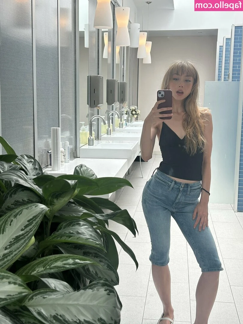 maddyvanburen - Were-kitten dances