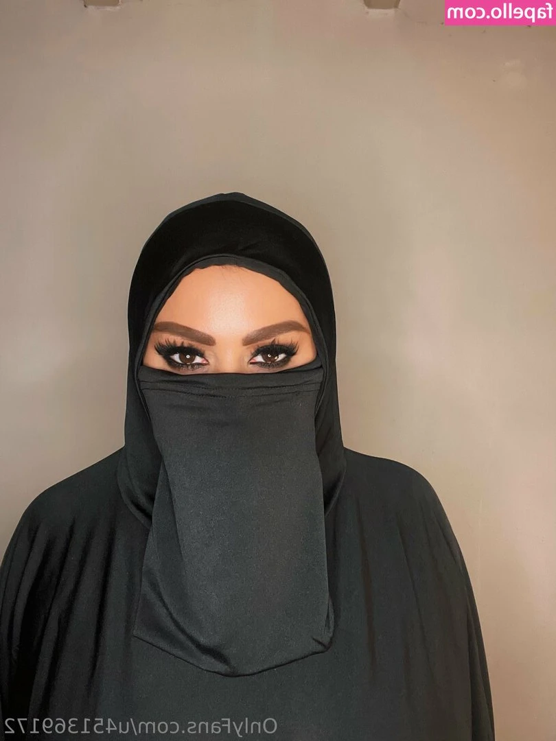 Nadia Khalifa [ nadia-khalifa ] - Feeling really down today  Any suggestions to cheer me up