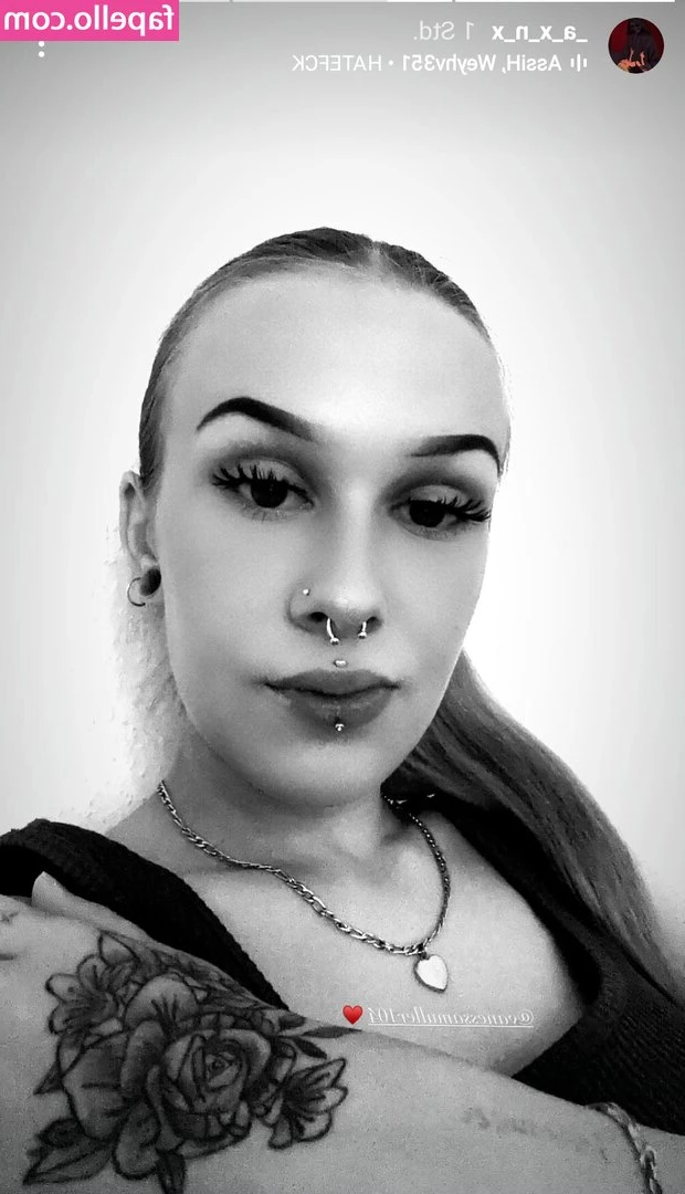 _a_x_n_x [ a-x-n-x ] - Felt cute, like if you think i am too<333xoxo