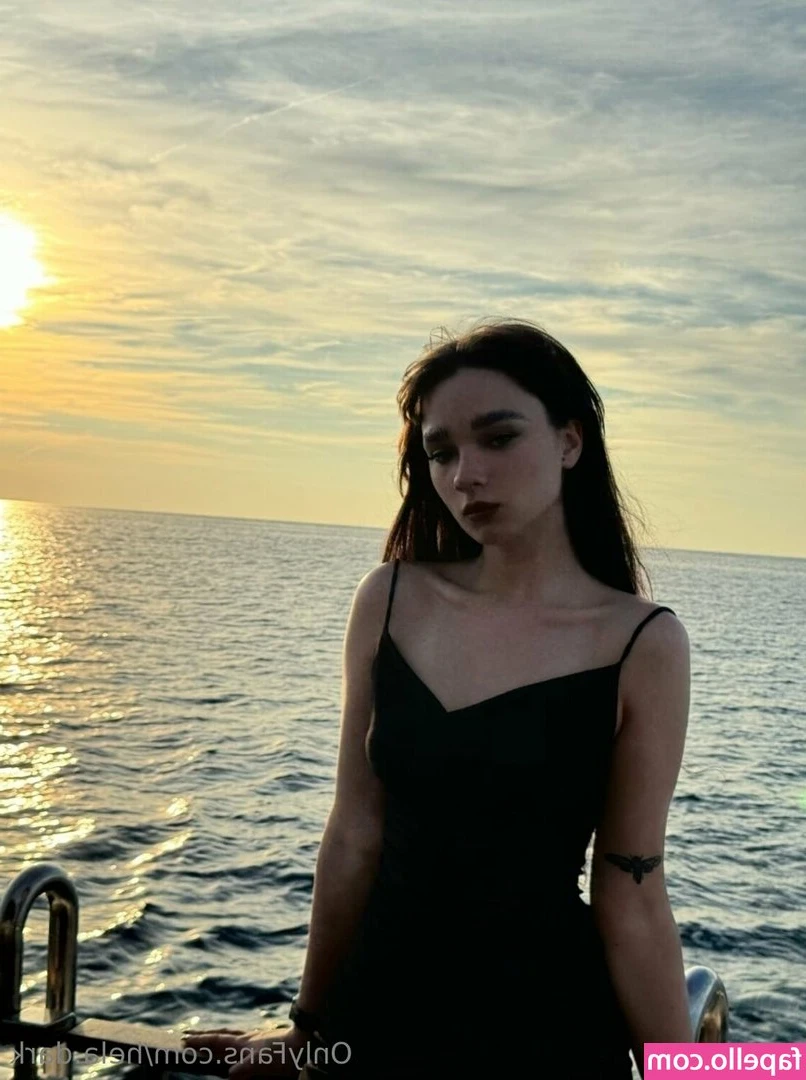 hela.dark [ hela-dark ] - Playing on Snapchat