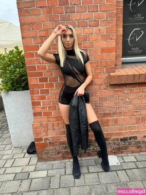 pattkkx_ [ pattkkx ] - TODAY I ONLY WANT SEX, BABY, I'M VERY LONELY...