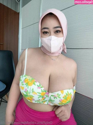 bbwmuslimdalia [ bbwmuslimdalia-5 ] - Super deal mon cœur   je me sent très généreuse profite en avant