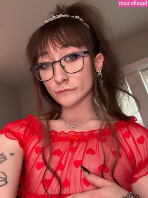 amirinsworld - What’s your favorite part of me? 🥰🌸