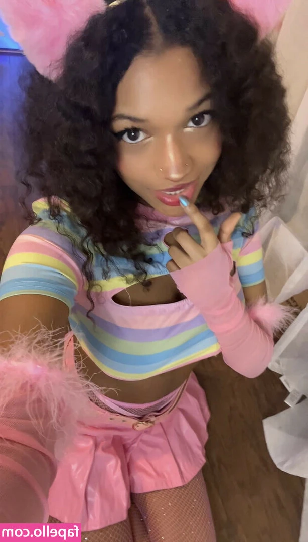 Annie Grenson [ annie-grenson-19 ] - My sexy lingerie would look better on the floor while we are making