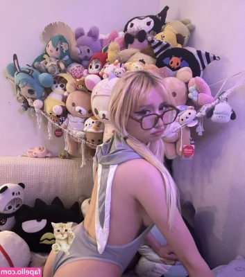 nerpxp [ nerpxp-1 ] - The girl next door that will peg you in an instant