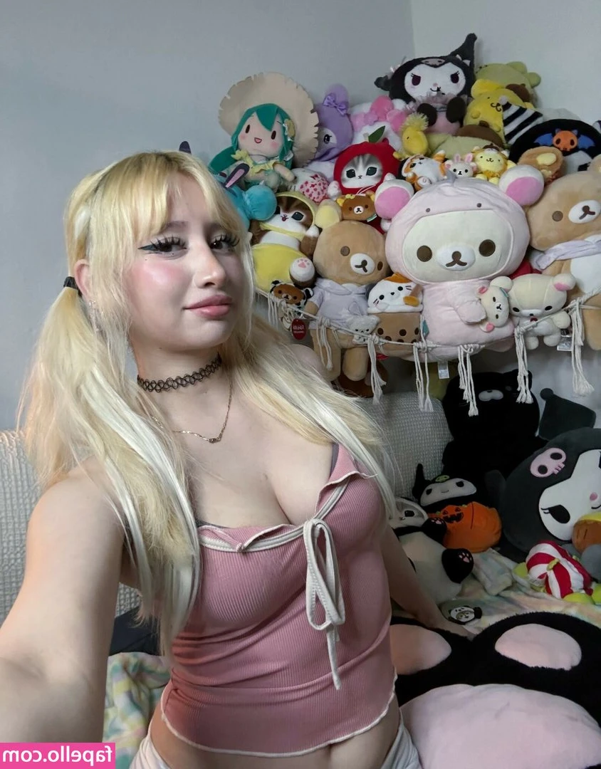 nerpxp [ nerpxp-1 ] - How about a nice little photo dump of this tight little pussy