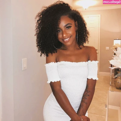 Afrolatina - Staying like this all day and answering DMs. Want yours at the top?!
