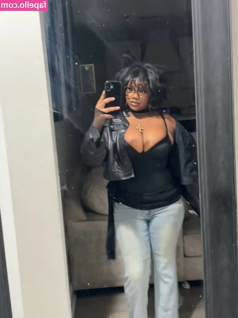senpiaxtroll - Titties  because why not