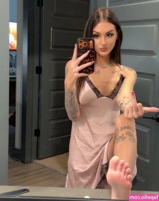 Princess Lacey [ princess-lacey ] - Free slave task  jack off to your favorite femdom video n screenshot