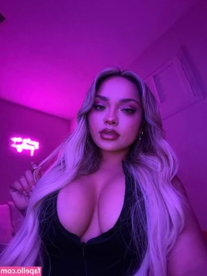 raqueeelbby_ [ raqueeelbby ] - How sexy is @daisymarie 😈 If you haven't seen our newest scenes