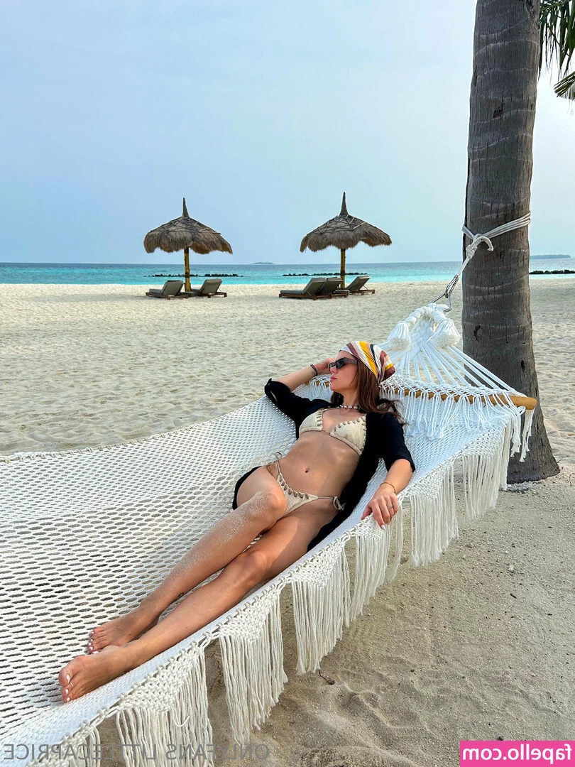 littlecaprice [ littlecaprice-1 ] - could you satisfy my hungry hole