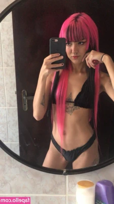 YoiFox - Tatted on my ass cause I really like the pain