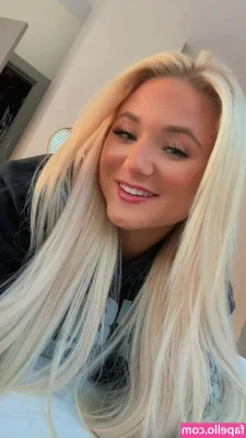 Lexi Holmstrom [ lexi-holmstrom ] - Fresh Out 😍✅