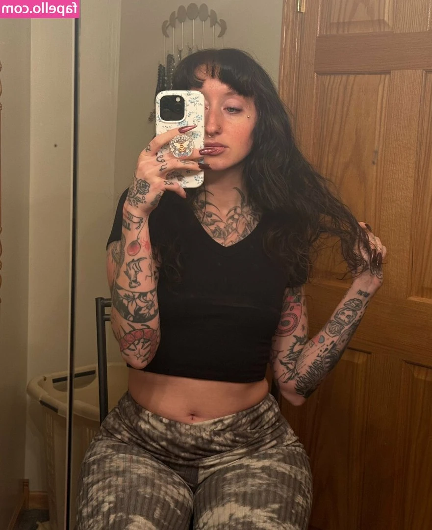 thiccandmorts - Did you see my Instagram? I told you... I put the good stuff here