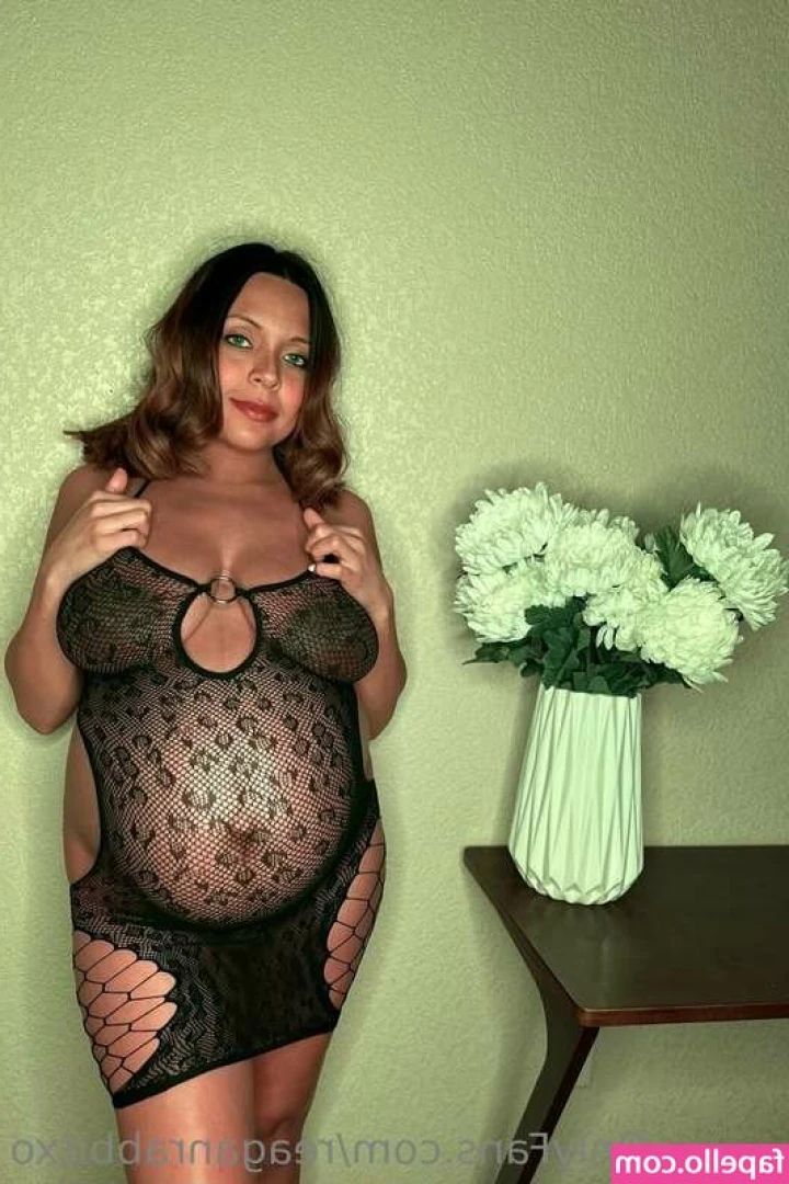 xxreaganxxo - Praise my huge cock like it deserves