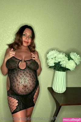 xxreaganxxo - Praise my huge cock like it deserves