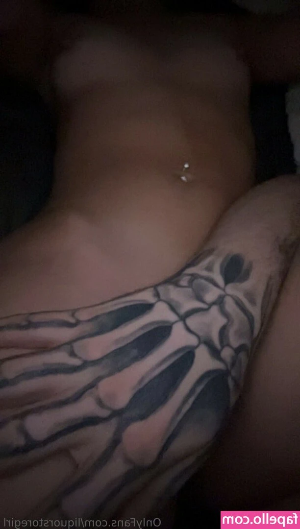 Liquorstoregirl - gymlife
