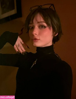 Ksenkanesesh - Do you want to have my titties for breakfast? 🤭😈