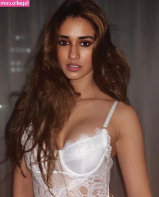 Disha Patani - Pink Barbie Bimbo playing with her cock 😈😏. Watch the FULL