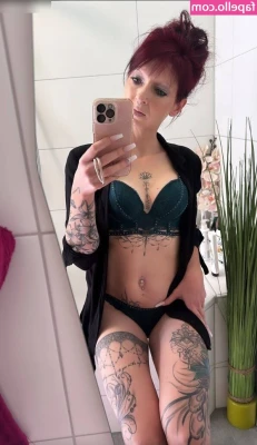 Nicole Anna [ nicole-anna ] - Happy Freaky Friday