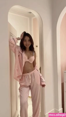 shannondorothea - I really need a new fuck machine, these old videos are so fucking hot