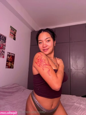 Cocodeeznuts - I love to feel the revolutions of my lovense Domi vibrating on the