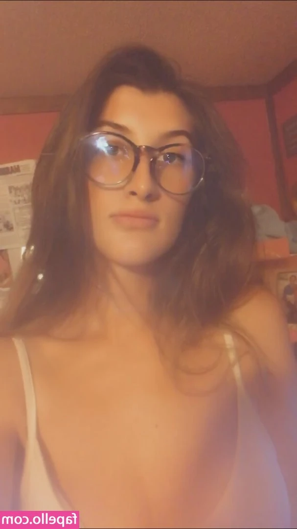 moistcassandra - How s your day going babe
