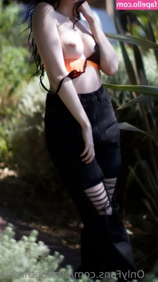 elizabethreed - Don t the miss bundle I just sent to your DMs  Things got very steamy