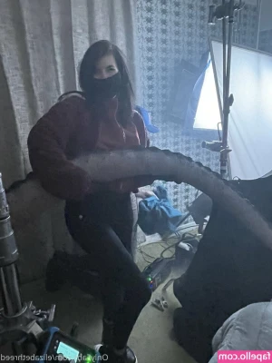 elizabethreed - So horny rn 🫠