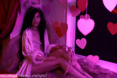 elizabethreed - Eddy and I have been busy making new content for you!! We’re so