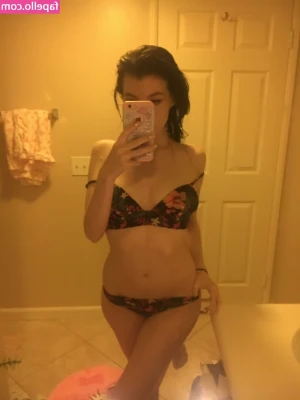 elizabethreed - Was making social media posts yesterday, when I decided to take some