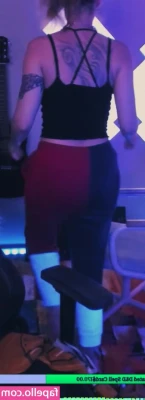 scxrlet64 - Look at my cute feet
