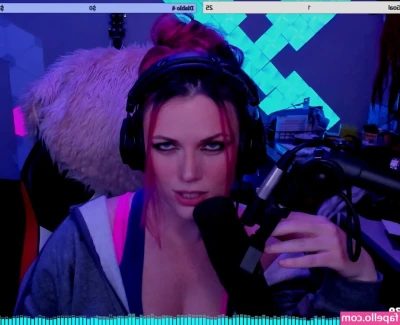 scxrlet64 - Don’t forget to check out the sexy brand new BIG TITTY worship