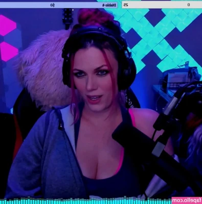scxrlet64 - Juicy  bouncing tits that make men s heads snap back in desire  They