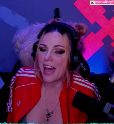 scxrlet64 - Looks like I m not wearing panties
