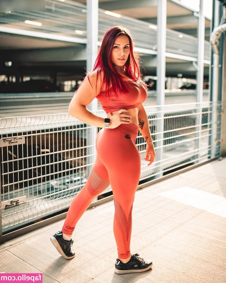 Janina feuerkopf [ janina-feuerkopf ] - What s everyone up to today