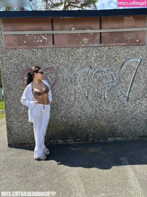 Swedishcouplee - Se estiver afim de brincar comigo é so marca um horário minha