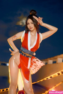 Joyce_lin2x [ joyce-lin2x ] - Cant let Reddit have all the fun.... So here's to one year being on