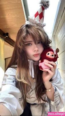 frauleinmilk - record amount is 2 squirts in one session, think you could make me