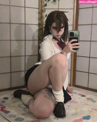 frauleinmilk - Any balls lover out there? 😉